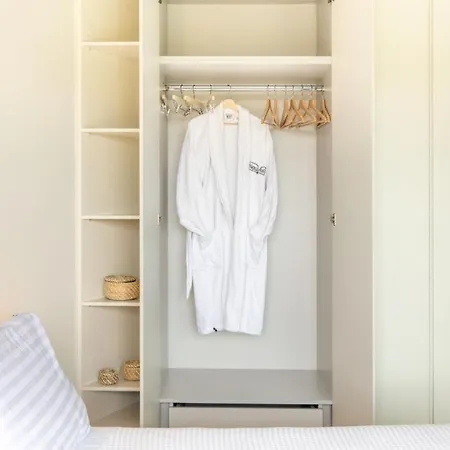 Upscale Luxury Living In Acropolis By Neuvel * Athens
