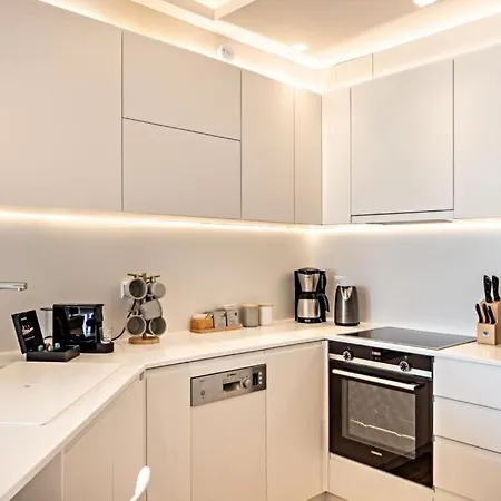 Apartman Upscale Luxury Living In Acropolis By Neuvel Athén